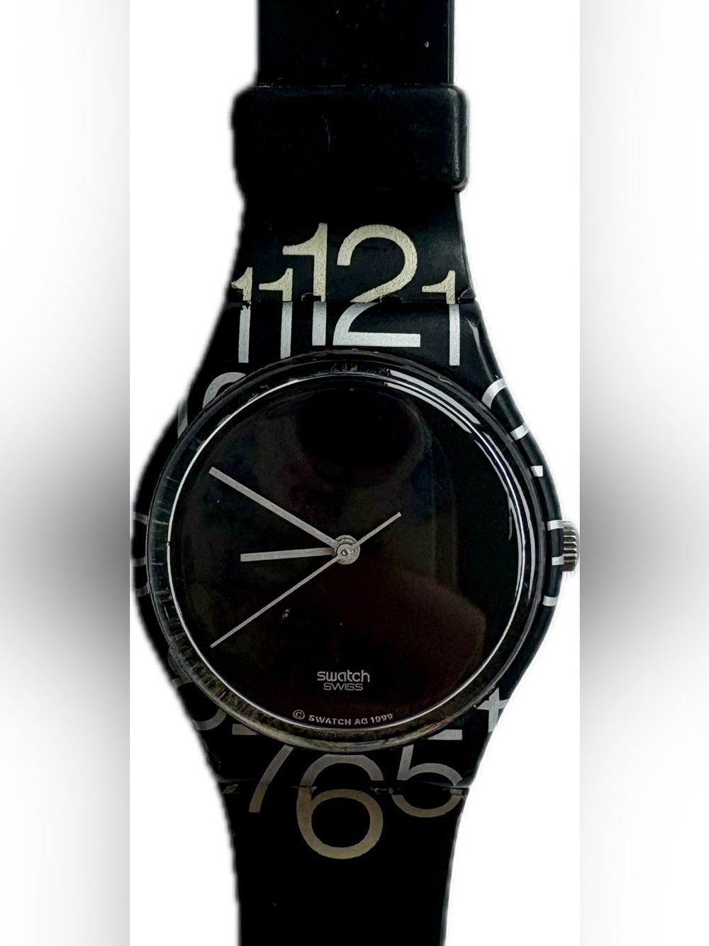 Vintage 2000 Swatch Wrong Margin Watch GB198 — Asymmetric Black